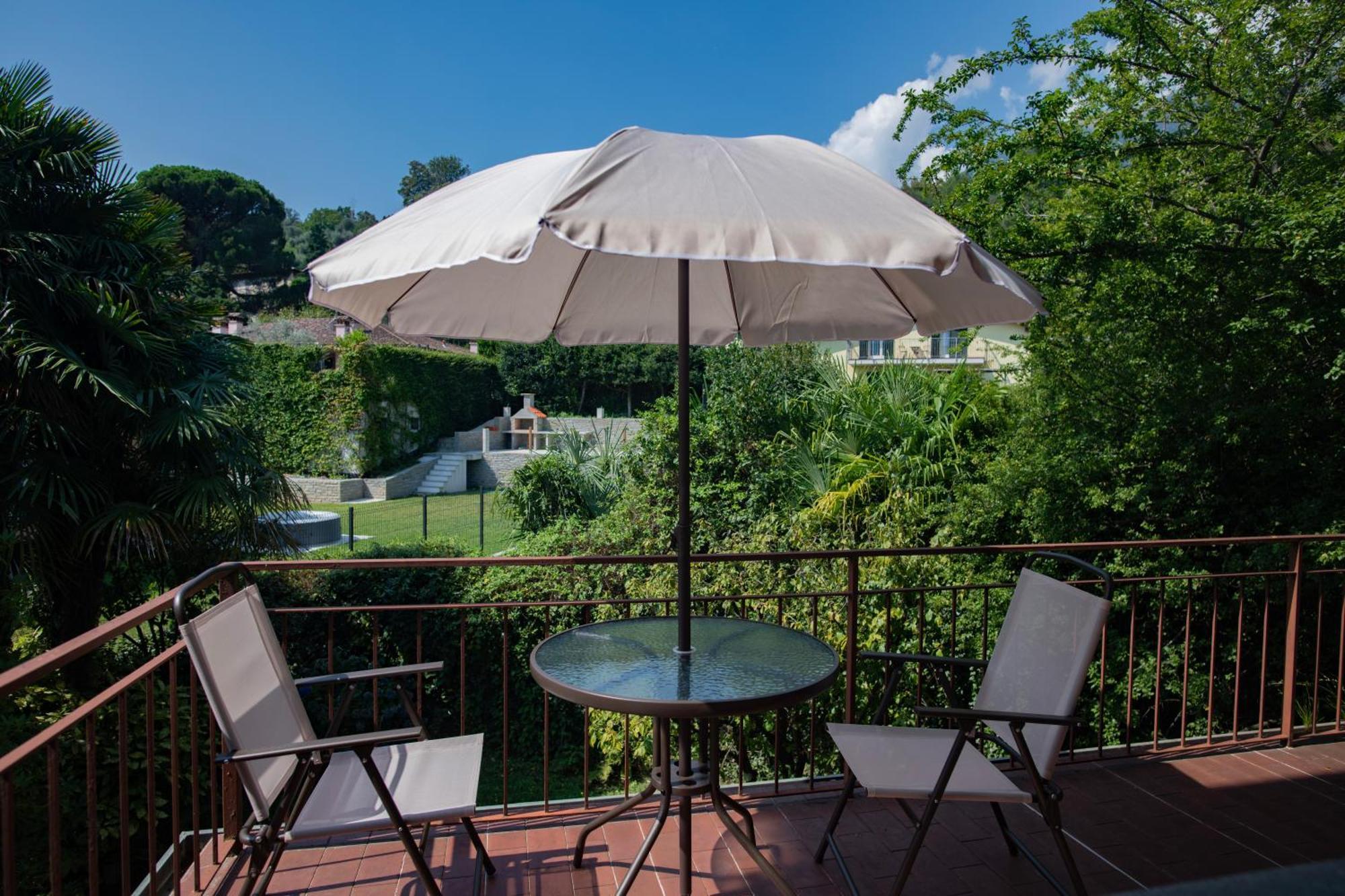Serene Garden Getaway Cadenabbia Extérieur photo