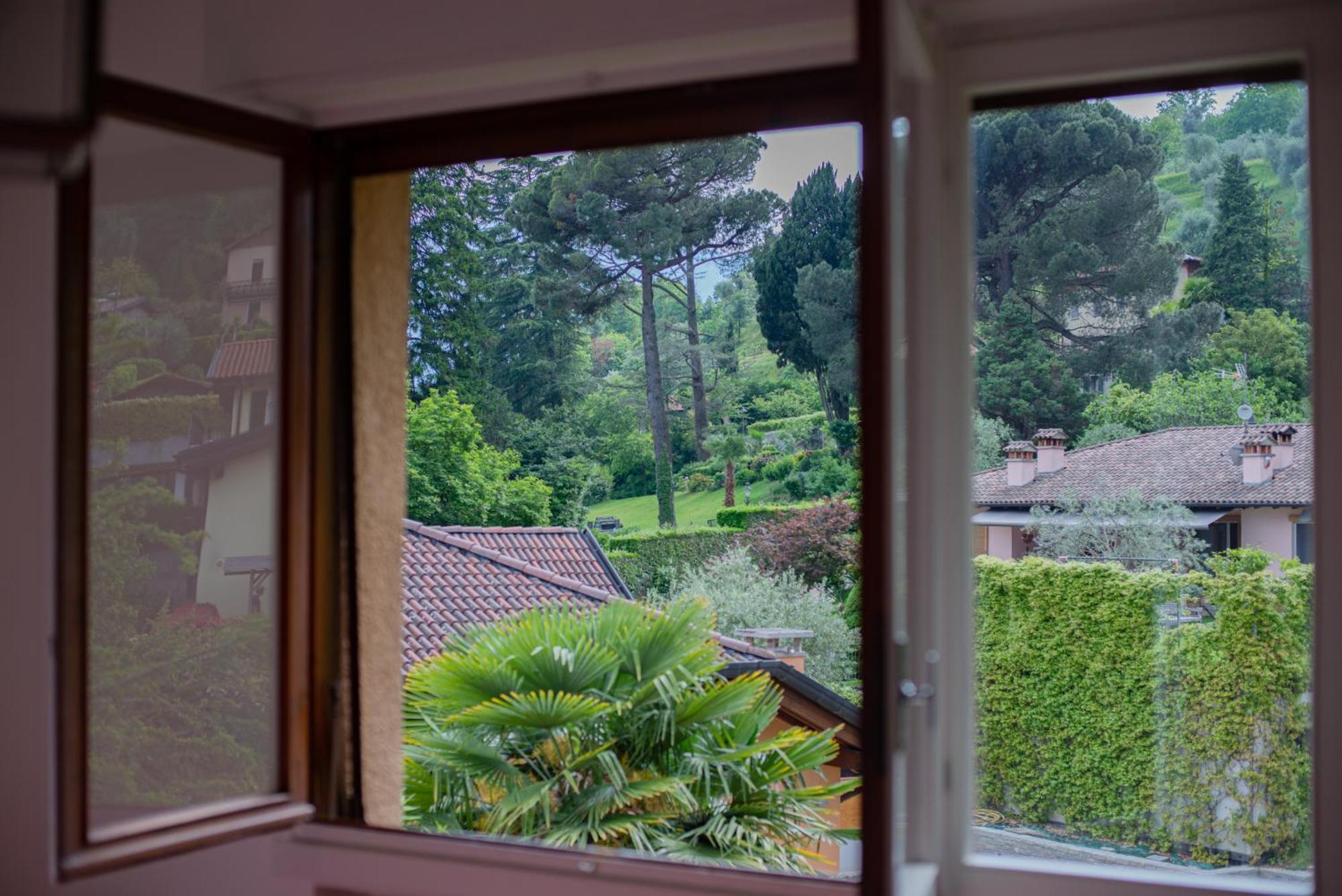 Serene Garden Getaway Cadenabbia Extérieur photo